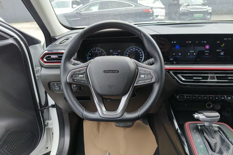 Used CHANGAN OSHAN X5 2021 Revised Version 1.5T DCT Luxury Edition Steering Wheel