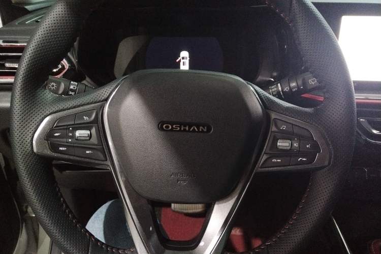 Used CHANGAN OSHAN X5 2021 1.5T DCT Prestige Edition Steering Wheel