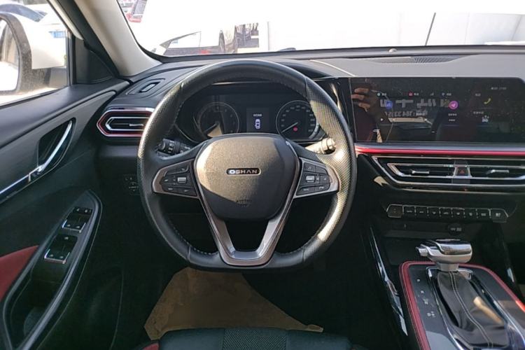 Used CHANGAN OSHAN X5 2021 Revised Version 1.5T DCT Luxury Edition Steering Wheel