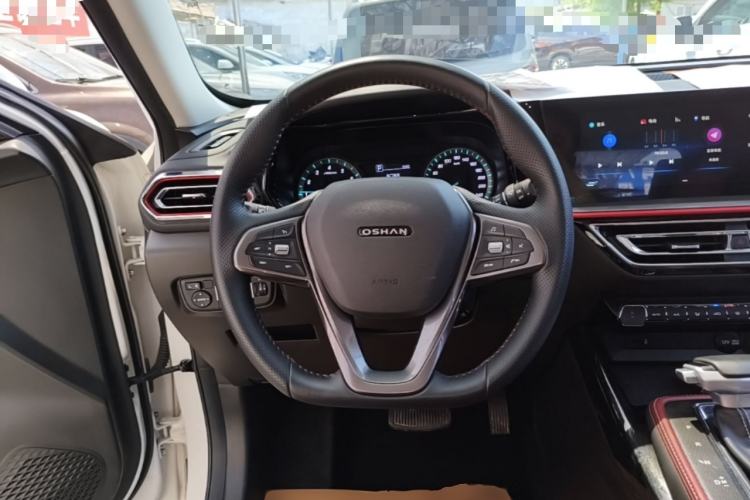 Used CHANGAN OSHAN X5 2021 Revised Version 1.5T DCT Luxury Edition Steering Wheel