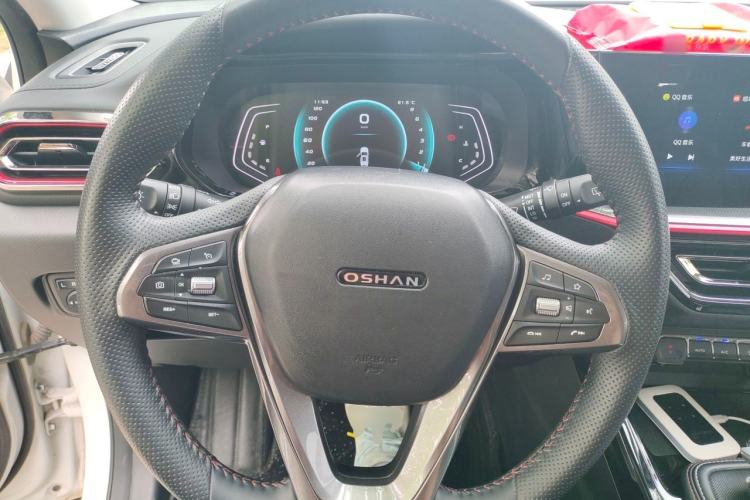Used CHANGAN OSHAN X5 2021 1.5T DCT Flagship Edition Steering Wheel