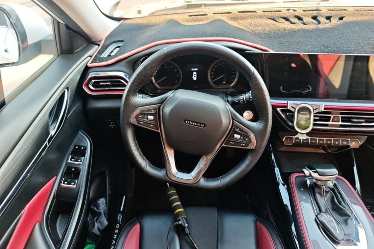 Used CHANGAN OSHAN X5 2021 Revised Version 1.5T DCT Luxury Edition Steering Wheel