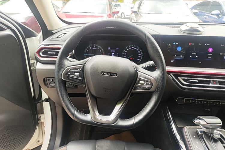 Used CHANGAN OSHAN X5 2021 Revised Version 1.5T DCT Luxury Edition Steering Wheel