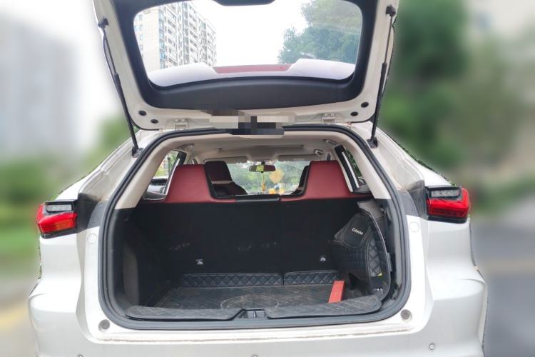 Used CHANGAN OSHAN X5 2021 Revised Version 1.5T DCT Luxury Edition Trunk