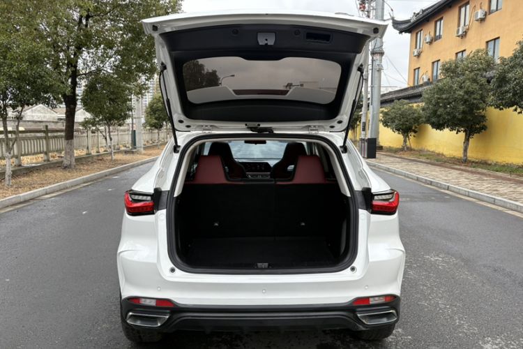 Used CHANGAN OSHAN X5 2021 Revised Version 1.5T DCT Luxury Edition Trunk
