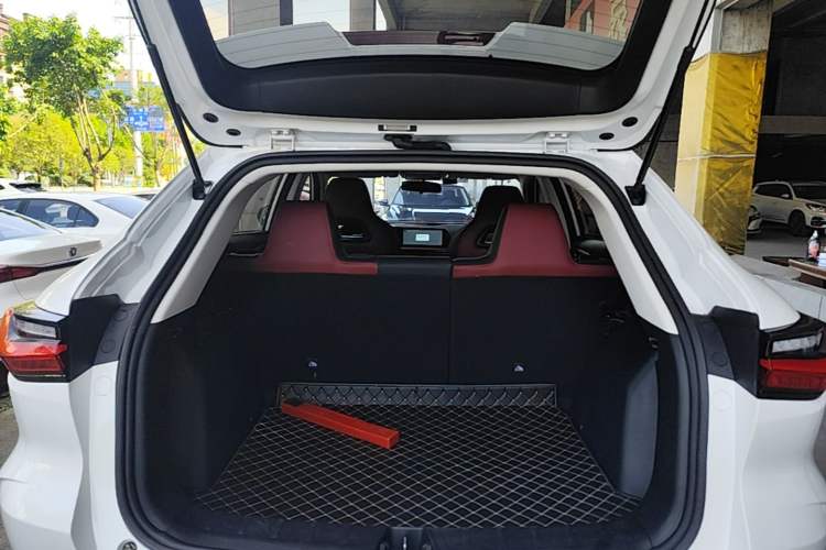Used CHANGAN OSHAN X5 2021 1.5T DCT Flagship Edition Trunk