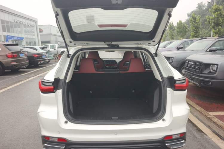 Used CHANGAN OSHAN X5 2021 1.5T DCT Prestige Edition Trunk