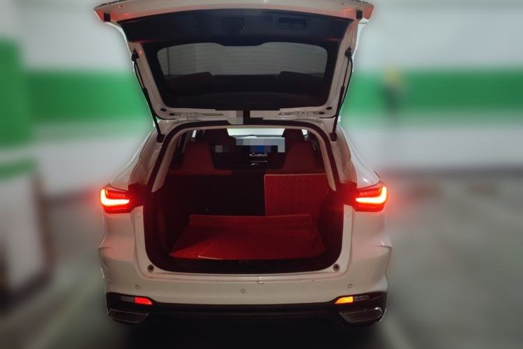 Used CHANGAN OSHAN X5 2021 1.5T DCT Prestige Edition Trunk