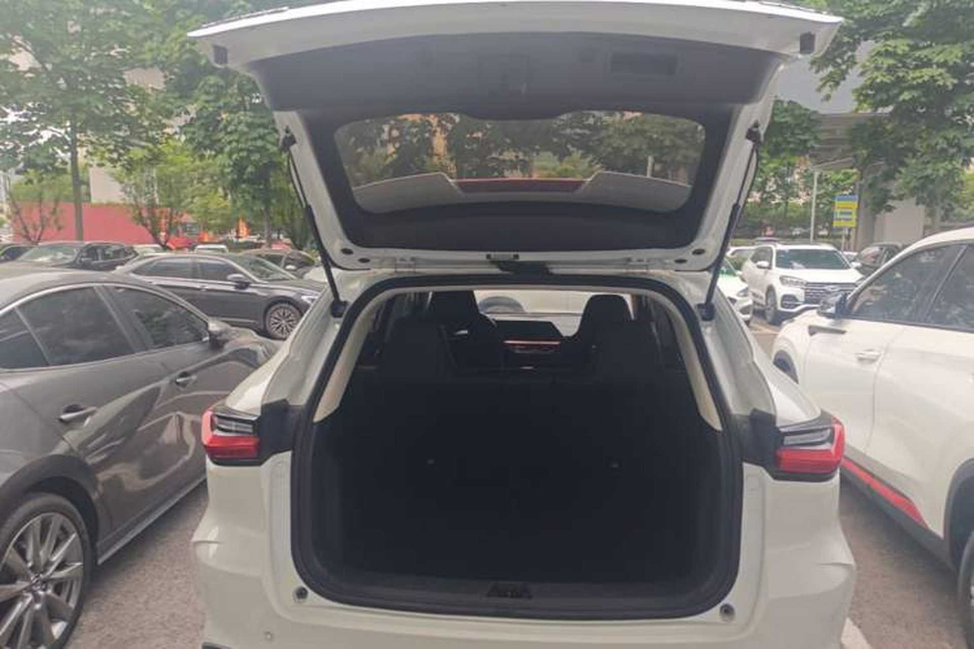 Used CHANGAN OSHAN X5 2021 1.5T DCT Prestige Edition Trunk