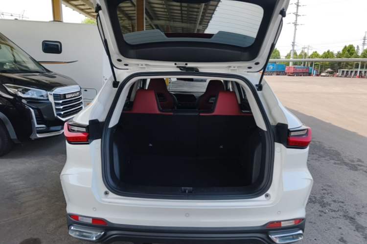 Used CHANGAN OSHAN X5 2021 1.5T DCT Prestige Edition Trunk
