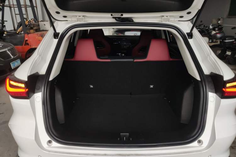 Used CHANGAN OSHAN X5 2021 1.5T DCT Prestige Edition Trunk