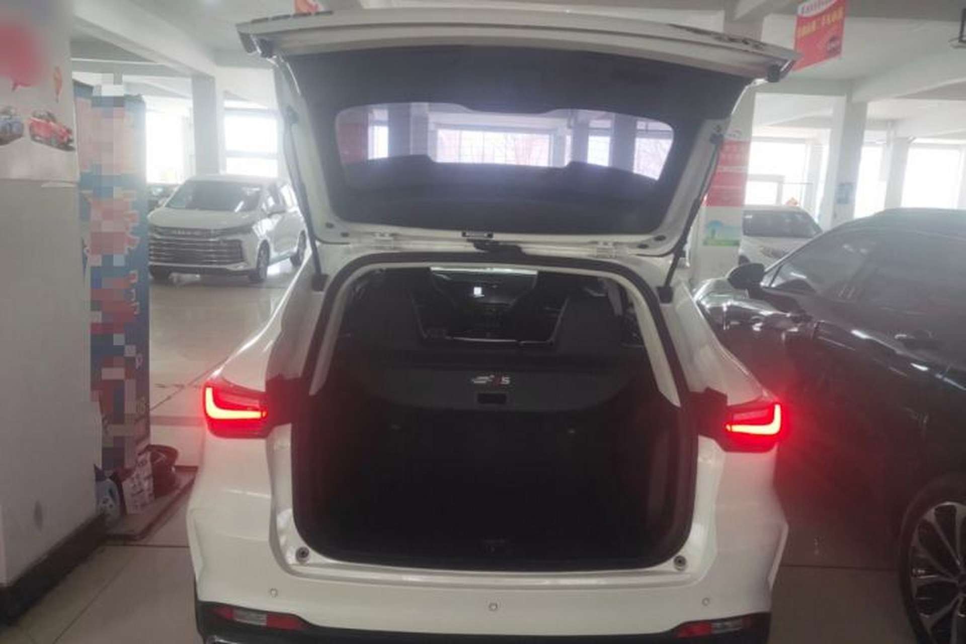 Used CHANGAN OSHAN X5 2021 1.5T DCT Prestige Edition Trunk