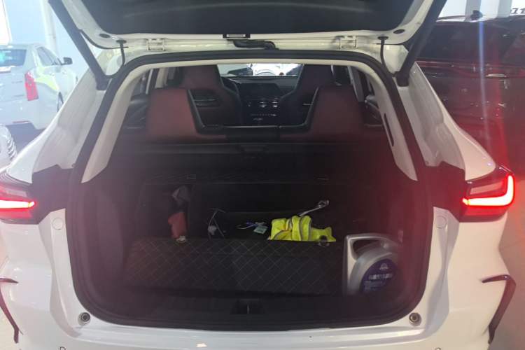 Used CHANGAN OSHAN X5 2021 1.5T DCT Flagship Edition Trunk