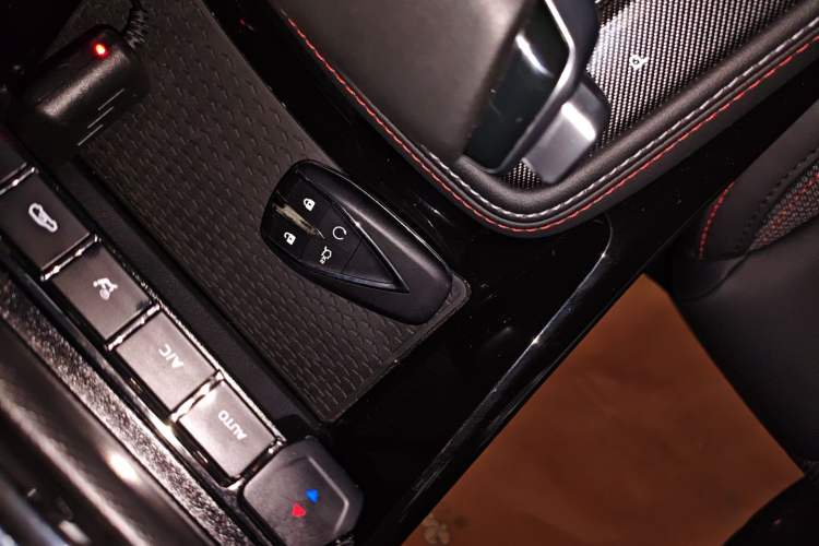 Used CHANGAN OSHAN X5 2021 1.6L CVT Luxury Model Vehicle Key