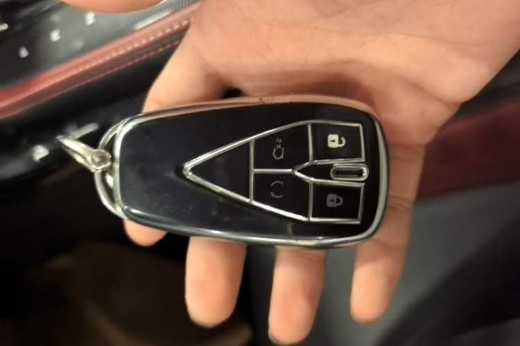 Used CHANGAN OSHAN X5 2021 1.5T DCT Prestige Edition Vehicle Key