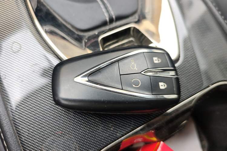 Used CHANGAN OSHAN X5 2021 1.5T DCT Prestige Edition Vehicle Key