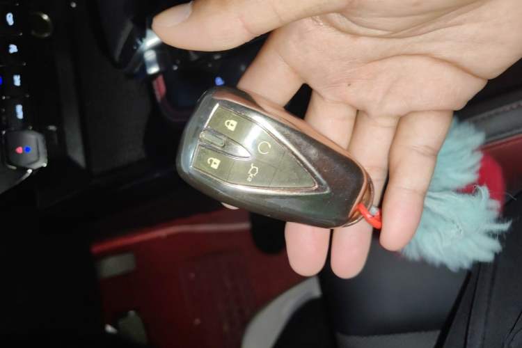 Used CHANGAN OSHAN X5 2021 1.5T DCT Prestige Edition Vehicle Key