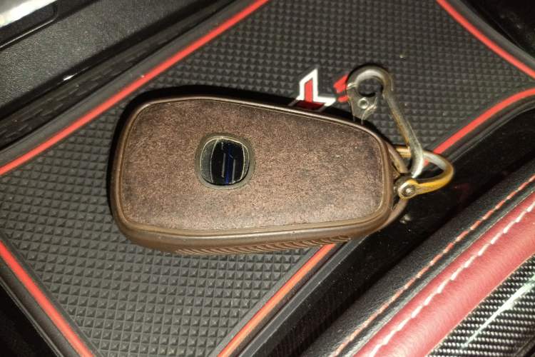 Used CHANGAN OSHAN X5 2021 1.5T DCT Prestige Edition Vehicle Key