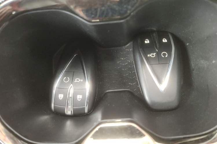 Used CHANGAN OSHAN X5 2021 1.5T DCT Flagship Edition Vehicle Key