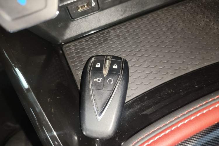 Used CHANGAN OSHAN X5 2021 1.5T DCT Prestige Edition Vehicle Key
