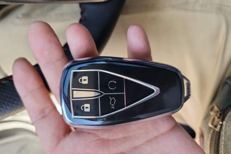 Used CHANGAN OSHAN X5 2021 1.5T DCT Prestige Edition Vehicle Key