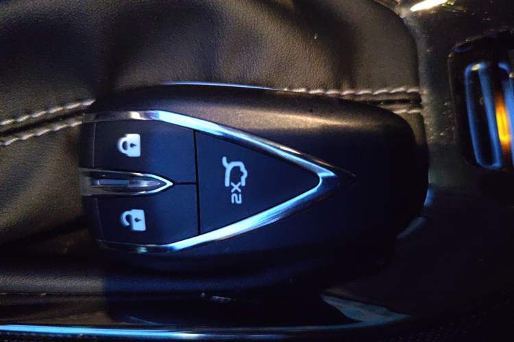 Used CHANGAN OSHAN X5 2021 1.5T DCT Luxury Edition Vehicle Key