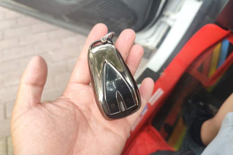 Used CHANGAN OSHAN X5 2021 1.5T DCT Luxury Edition Vehicle Key