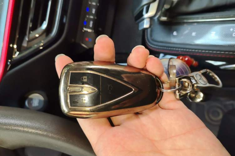 Used CHANGAN OSHAN X5 2021 1.6L CVT Luxury Version Vehicle Key