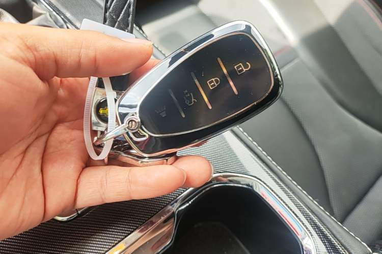 Used CHANGAN OSHAN X5 2021 Revised Version 1.5T DCT Luxury Edition Vehicle Key