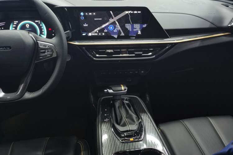 Used CHANGAN OSHAN X5 2022 1.5T DCT Xiake Edition Audio And AC Panel