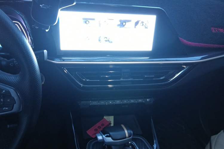 Used CHANGAN OSHAN X5 2022 1.5T DCT Xiake Edition Audio And AC Panel