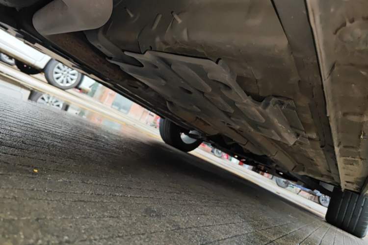 Used CHANGAN OSHAN X5 2022 Sport Edition 1.5T DCT Hurricane Sonic Chassis Rear Right