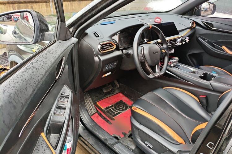 Used CHANGAN OSHAN X5 2022 Sport Edition 1.5T DCT Hurricane Sonic Driver Seat