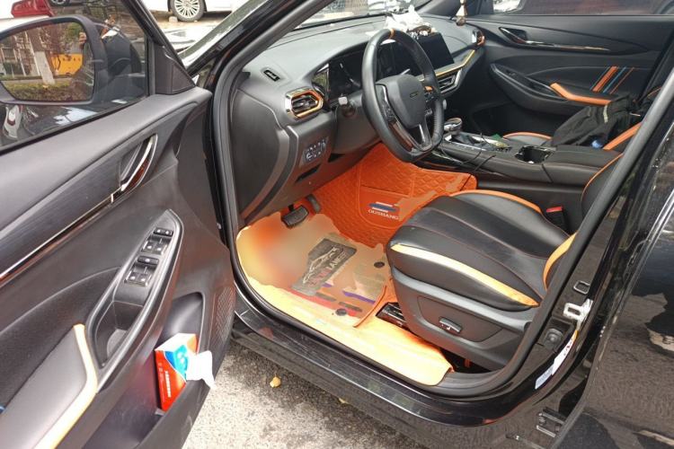 Used CHANGAN OSHAN X5 2022 Sport Edition 1.5T DCT Hurricane Sonic Driver Seat