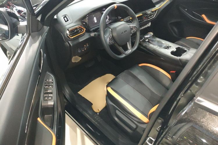 Used CHANGAN OSHAN X5 2022 Sport Edition 1.5T DCT Cyclone Assault Driver Seat