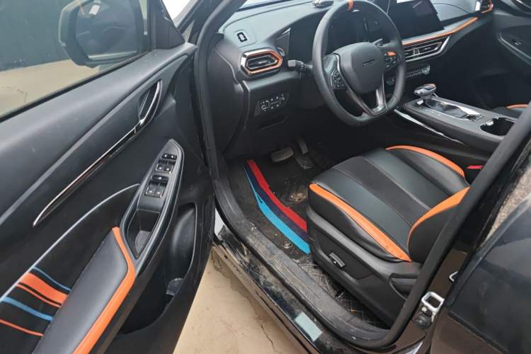 Used CHANGAN OSHAN X5 2022 Sport Edition 1.5T DCT Hurricane Sonic Driver Seat