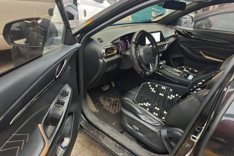 Used CHANGAN OSHAN X5 2022 1.5T DCT Xiake Edition Driver Seat