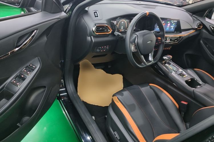 Used CHANGAN OSHAN X5 2022 Sport Edition 1.5T DCT Hurricane Sonic Driver Seat