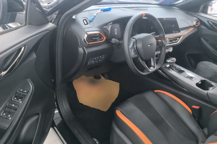 Used CHANGAN OSHAN X5 2022 Sport Edition 1.5T DCT Hurricane Sonic Driver Seat
