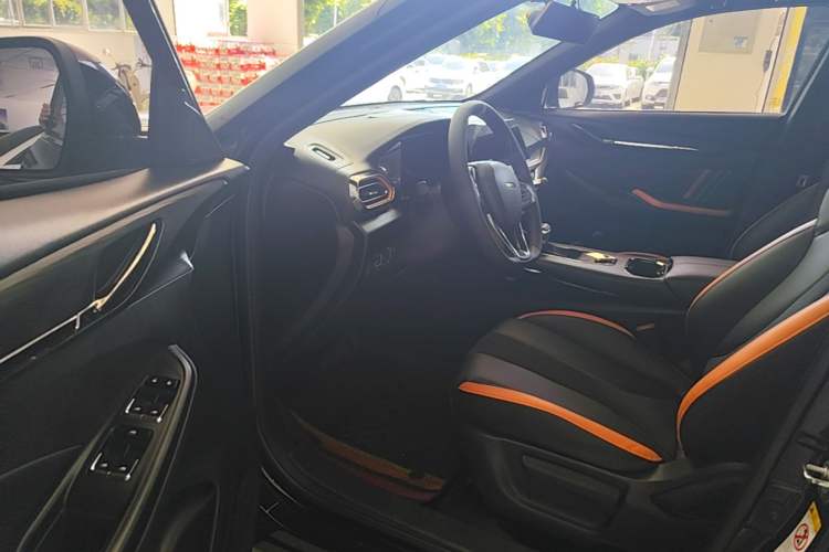 Used CHANGAN OSHAN X5 2022 Sport Edition 1.5T DCT Cyclone Assault Driver Seat