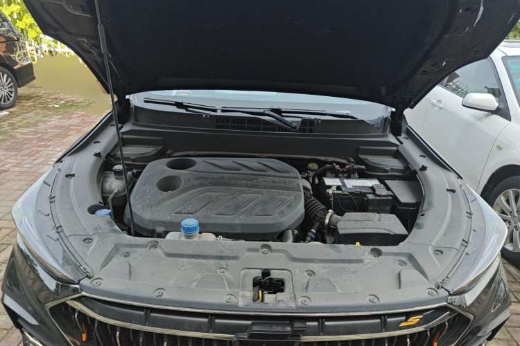 Used CHANGAN OSHAN X5 2022 Sport Edition 1.5T DCT Hurricane Sonic Engine Bay