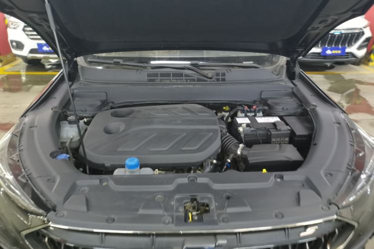 Used CHANGAN OSHAN X5 2022 1.5T DCT Xiake Edition Engine Bay