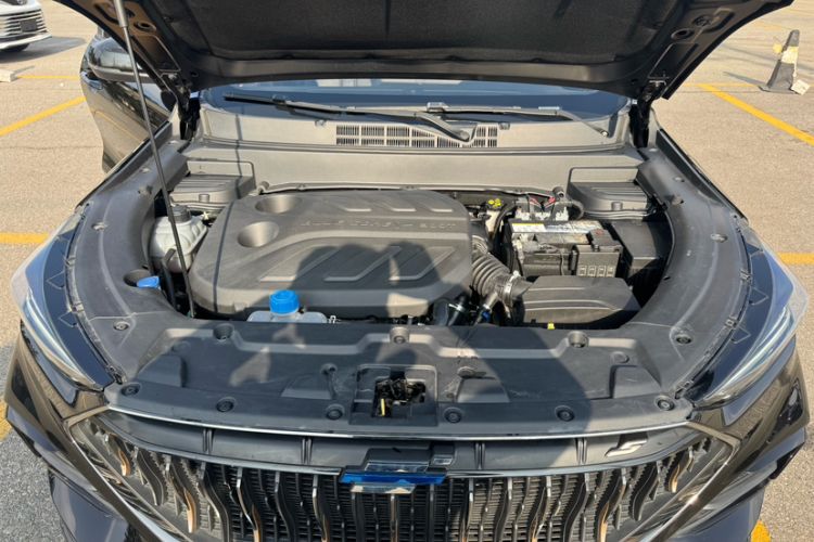 Used CHANGAN OSHAN X5 2022 1.5T DCT Xiake Edition Engine Bay