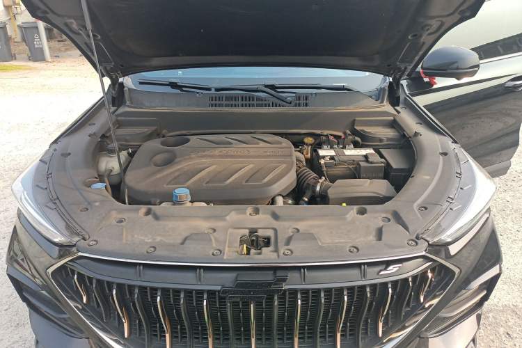 Used CHANGAN OSHAN X5 2022 1.5T DCT Xiake Edition Engine Bay