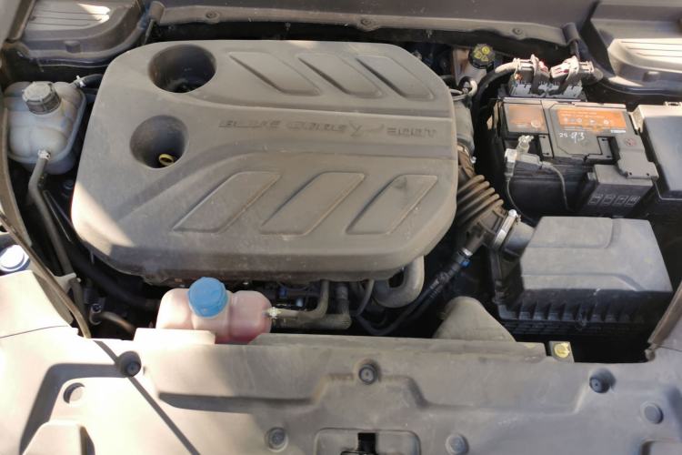 Used CHANGAN OSHAN X5 2022 1.5T DCT Tiger Roar Limited Edition Engine Bay