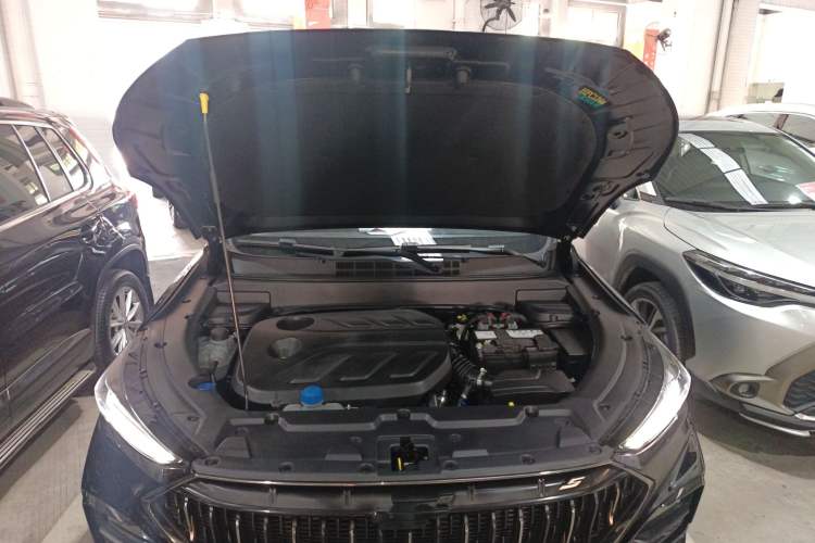 Used CHANGAN OSHAN X5 2022 1.5T DCT Xiake Edition Engine Bay