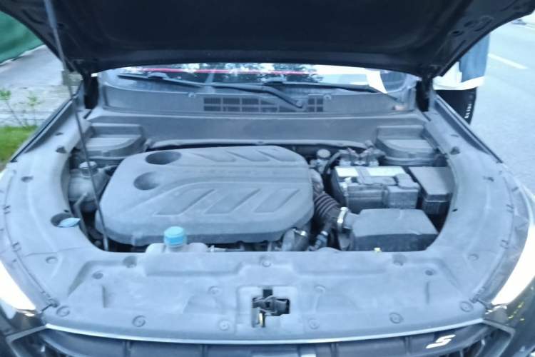 Used CHANGAN OSHAN X5 2022 1.5T DCT Xiake Edition Engine Bay