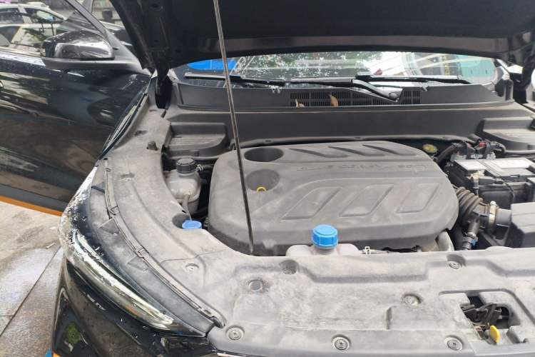 Used CHANGAN OSHAN X5 2022 Sport Edition 1.5T DCT Hurricane Sonic Engine Bay Right