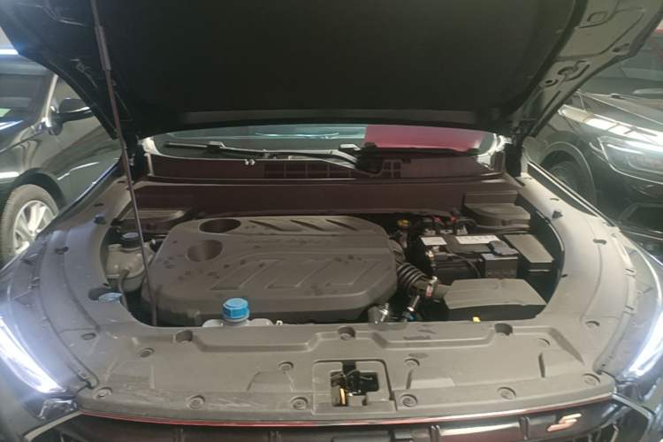 Used CHANGAN OSHAN X5 2022 1.5T DCT Xiake Edition Engine Bay