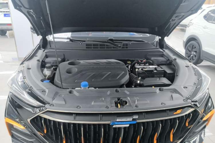 Used CHANGAN OSHAN X5 2022 Sport Edition 1.5T DCT Hurricane Sonic Engine Bay